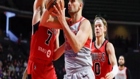 ShowMaker助DK翻盘T1，专家解读对队伍长远意义